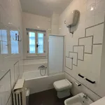 Rent 4 bedroom apartment in Bari