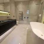 Rent 3 bedroom apartment in London