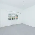 Rent 3 bedroom flat in East Of England