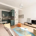 Rent 1 bedroom apartment of 300 m² in Paris