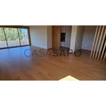 Rent 1 bedroom apartment of 175 m² in Porto