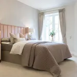 Rent 2 bedroom apartment in Amersham