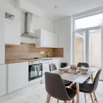 Rent 5 bedroom apartment of 99 m² in Lille