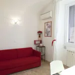 Rent 2 bedroom apartment of 65 m² in rome