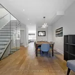 Appartement de 34961 m² avec 3 chambre(s) en location à Toronto (Danforth Village-East York)