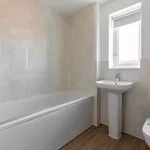 Rent 3 bedroom flat in East Midlands