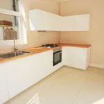 Rent 3 bedroom flat in rundle