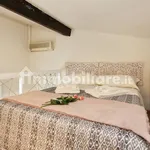 Rent 1 bedroom apartment of 35 m² in Florence