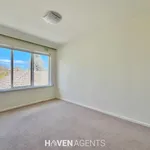 Rent 2 bedroom apartment in Melbourne