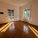 Rent 4 bedroom apartment of 104 m² in Roma