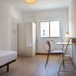 Rent a room of 65 m² in madrid