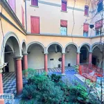 Affitto 3 camera appartamento di 85 m² in Bologna