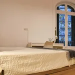 Rent a room of 350 m² in Barcelona