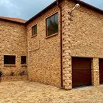 Rent 3 bedroom house of 19 m² in Randburg