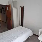 Rent a room in lisbon