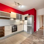 Pronajměte si 3 ložnic/e byt o rozloze 86 m² v Prague