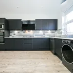 Rent 6 bedroom house in Leeds