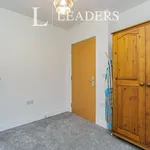 Rent 2 bedroom flat in Chester