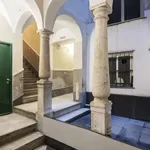 Rent 2 bedroom apartment in Genoa