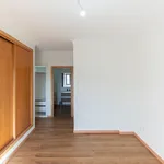 Rent 3 bedroom apartment of 109 m² in Porto