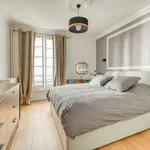 Rent 1 bedroom apartment of 689 m² in Paris