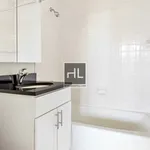 Rent 1 bedroom apartment of 532 m² in Manhattan