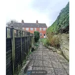 Rent 2 bedroom house in East Midlands