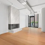 Rent 4 bedroom apartment of 292 m² in New York