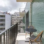 Rent 4 bedroom apartment of 70 m² in Lisboa