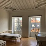 Rent 4 bedroom apartment in Porto