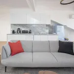 Rent 4 bedroom apartment of 140 m² in porto