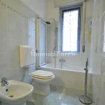 Rent 5 bedroom apartment of 95 m² in Genoa