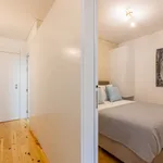 Rent 1 bedroom apartment of 40 m² in Porto