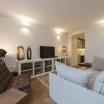 Rent 2 bedroom apartment of 442 m² in porto