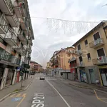 Affitto 2 camera appartamento di 65 m² in Novara