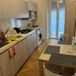 Rent 3 bedroom apartment of 17 m² in Roma