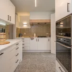 Rent 3 bedroom apartment of 90 m² in Lisbon