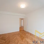 Pronajměte si 2 ložnic/e byt o rozloze 84 m² v Praha