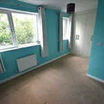 Rent 4 bedroom apartment in South East England