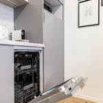 Rent 1 bedroom apartment of 30 m² in Prague