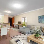 Rent 2 bedroom apartment in Burleigh Waters