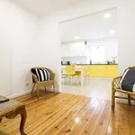 Rent a room of 100 m² in lisbon