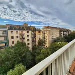 Rent 2 bedroom apartment of 60 m² in Milano