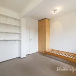 Pronajměte si 3 ložnic/e byt o rozloze 86 m² v Prague