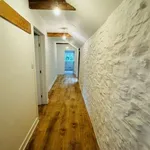 Rent 4 bedroom house in Wales