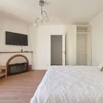 Rent a room in lisbon