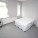 Rent 4 bedroom house in Salford