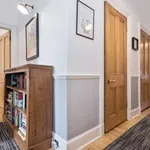 Rent 3 bedroom flat of 115 m² in Edinburgh