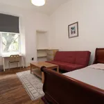 Rent 6 bedroom flat in Glasgow  West