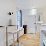 Rent 1 bedroom apartment of 194 m² in Paris